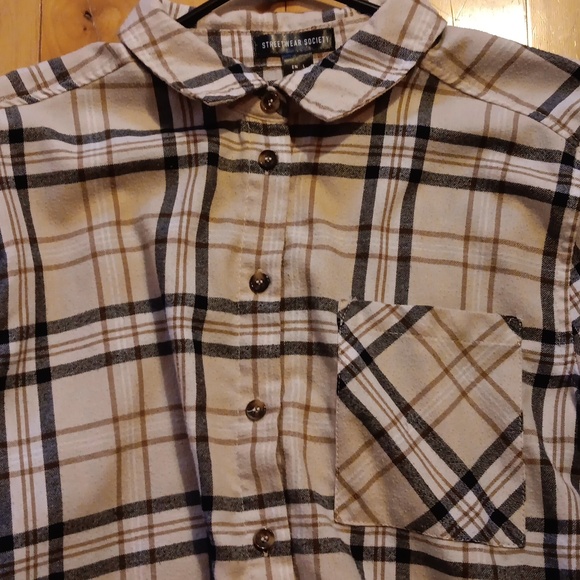 Womans Large Plaid - Picture 5 of 5